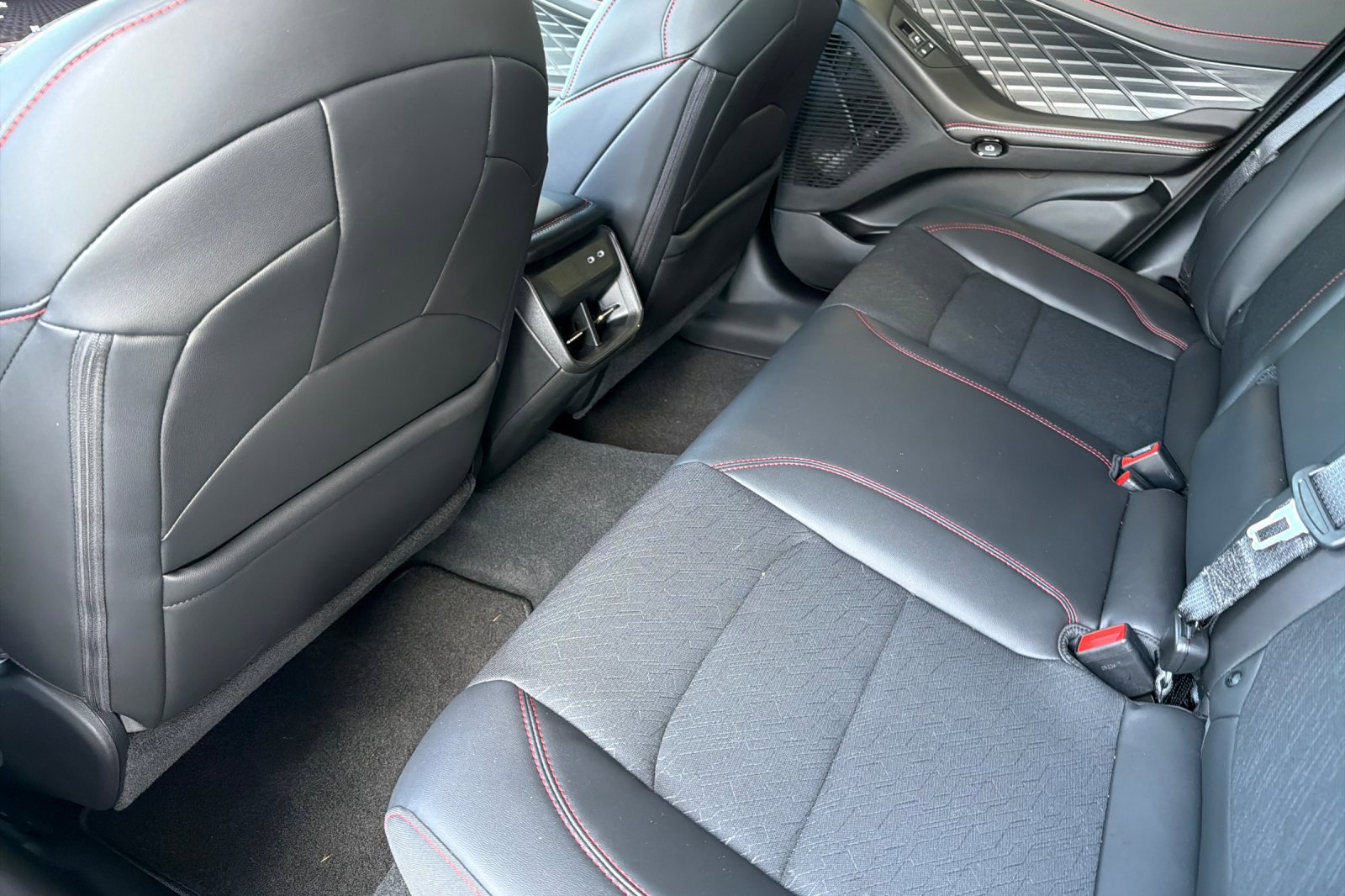 New 2026 Dodge Charger GT w/ Driver Convenience Group AWD/4WD image 10