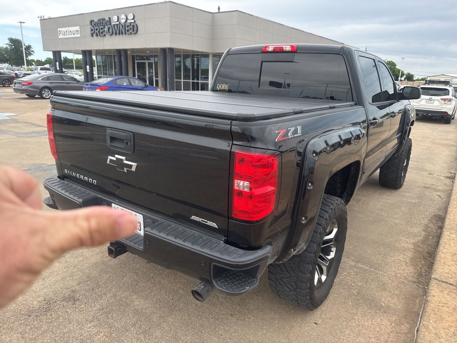 Used 2018 Chevrolet Silverado 1500 LT w/ All Star Edition AWD/4WD image 5