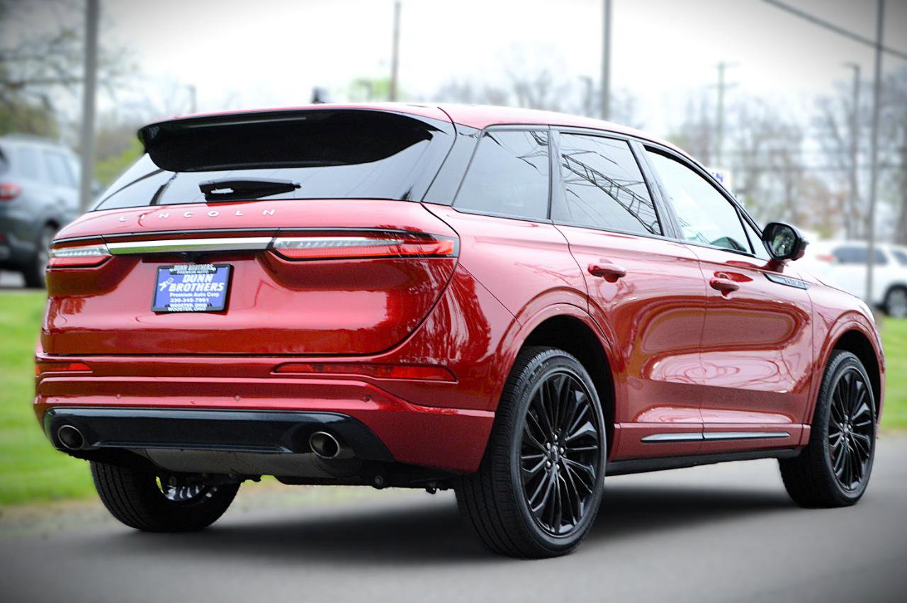 Used 2023 Lincoln Corsair AWD w/ Equipment Group 101A image 5