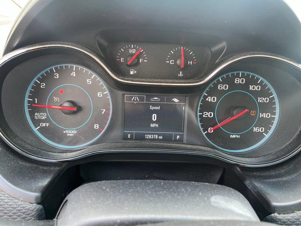 Used 2017 Chevrolet Cruze LT FWD image 7