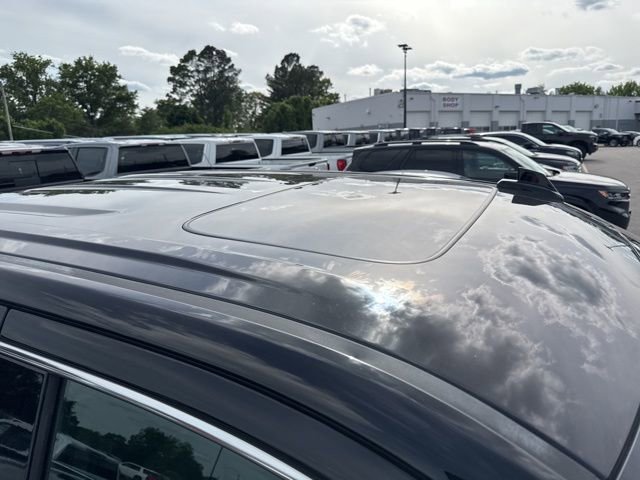 Used 2021 GMC Sierra 1500 Denali w/ Denali Ultimate Package AWD/4WD image 12