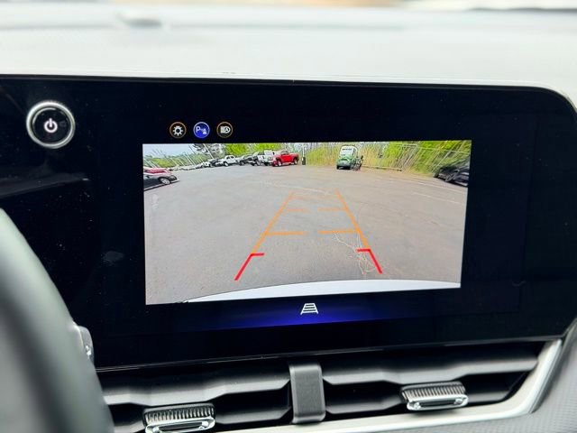 Used 2026 Chevrolet Equinox LT FWD image 13
