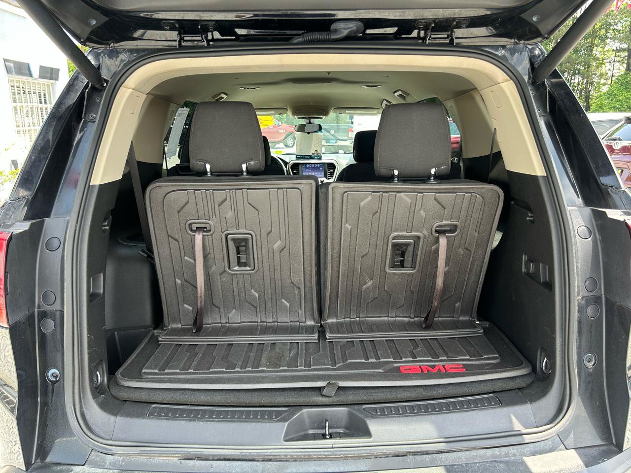 Used 2018 GMC Acadia SLE w/ Driver Alert Package I AWD/4WD image 31