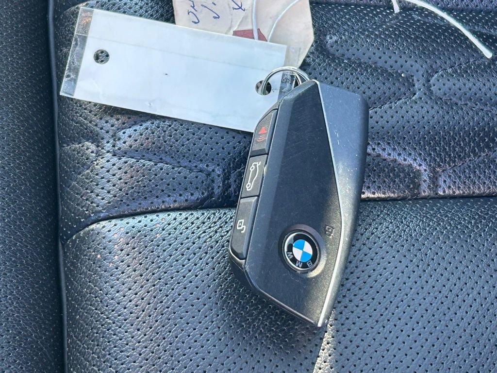 Used 2025 BMW X5 xDrive50e image 42