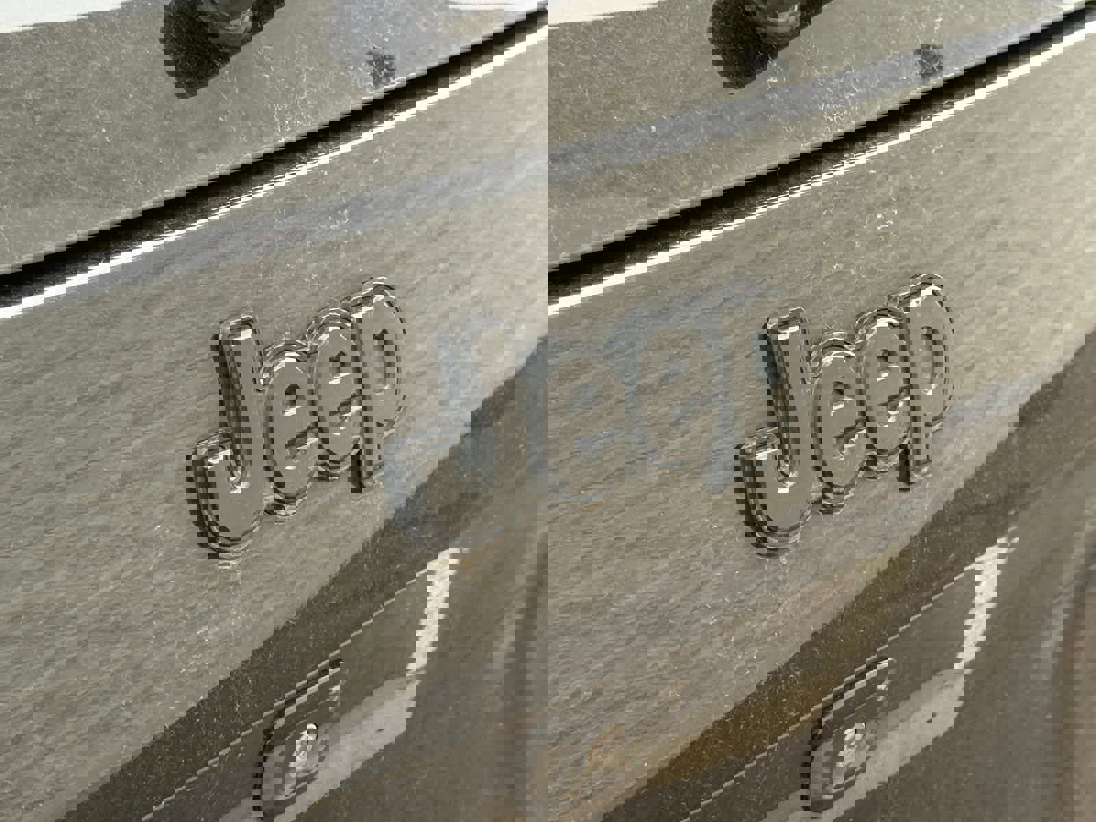 Used 2016 Jeep Cherokee Sport image 8