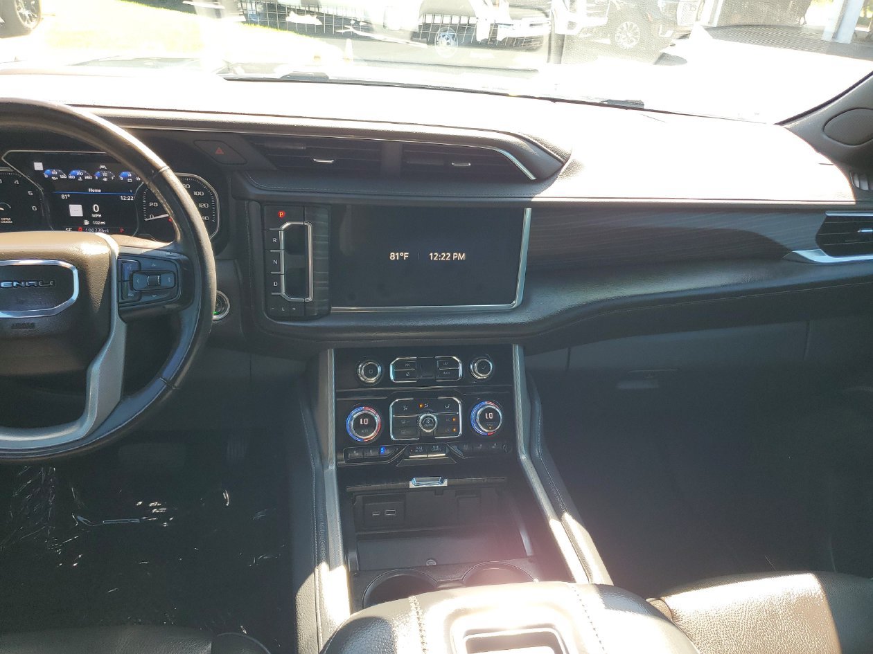 Used 2021 GMC Yukon Denali w/ Denali Premium Package RWD image 13