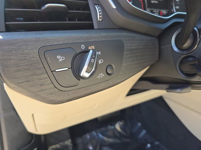 Used 2023 Audi A4 2.0T Premium w/ Convenience Package image 28