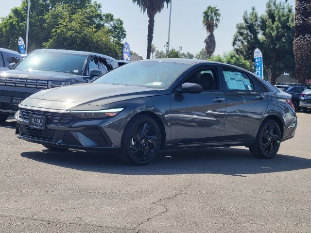 New 2026 Hyundai Elantra Sport FWD image 2