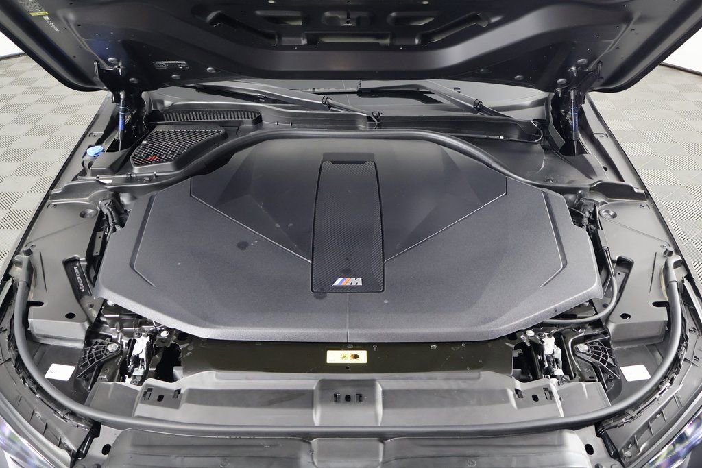 Used 2025 BMW i5 M60 w/ Premium Package image 15