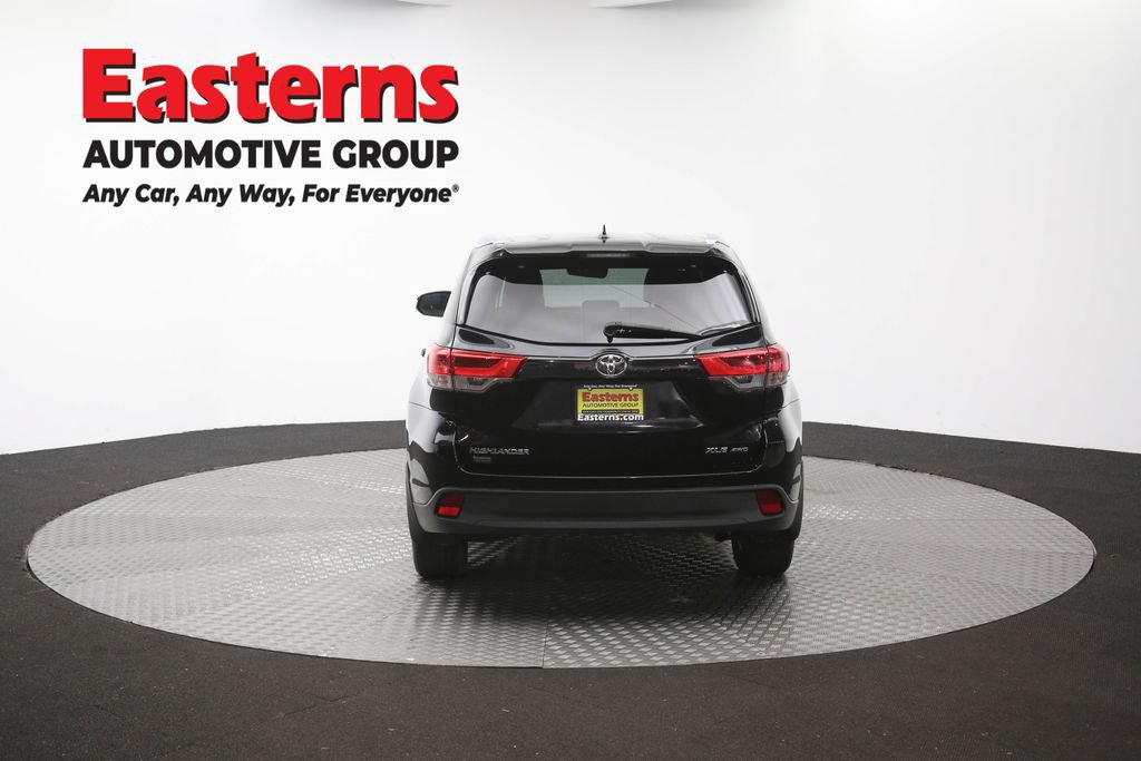 Used 2019 Toyota Highlander XLE AWD/4WD image 40