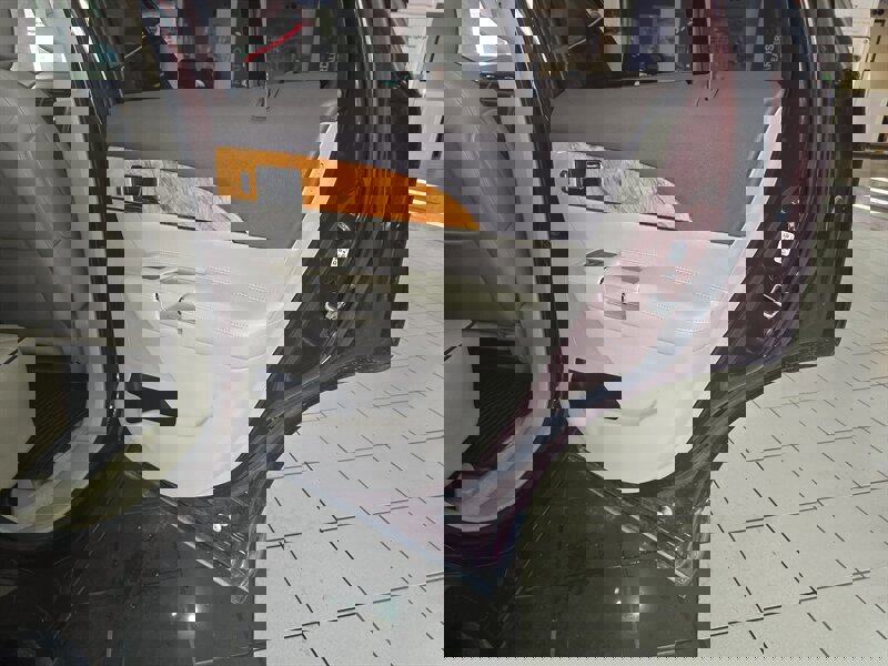 Used 2012 Lincoln MKX AWD image 15