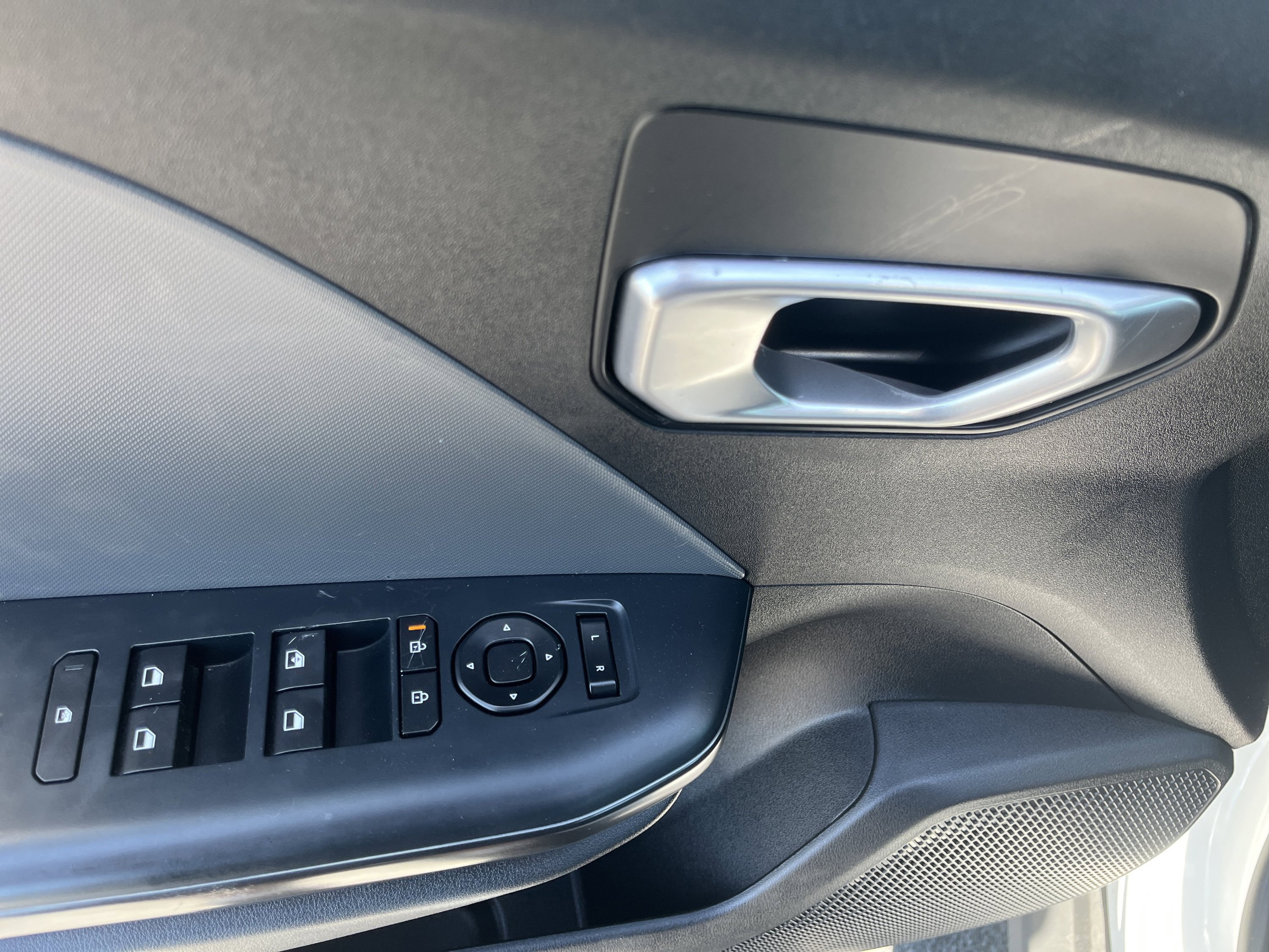 Used 2025 Kia K4 FWD image 16