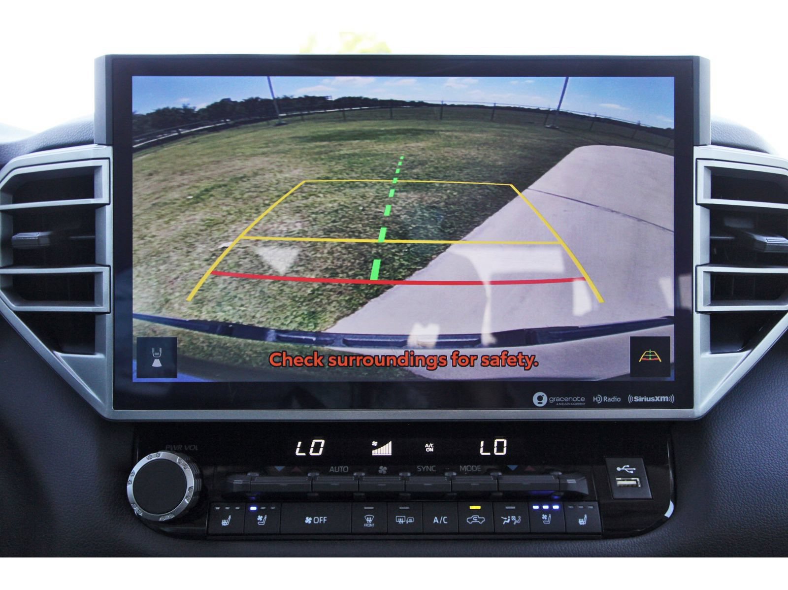 Used 2023 Toyota Tundra Limited w/ Power Package AWD/4WD image 25