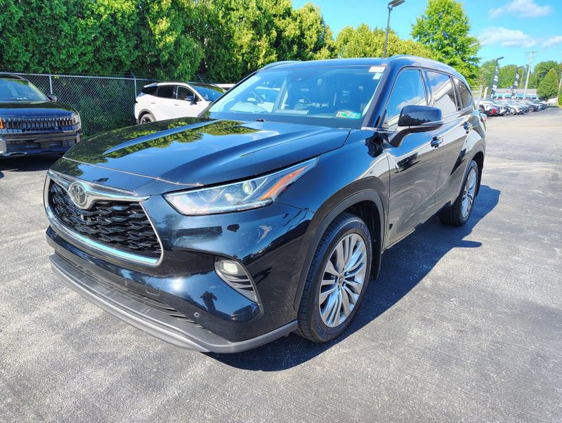 Used 2022 Toyota Highlander Platinum AWD/4WD image 8