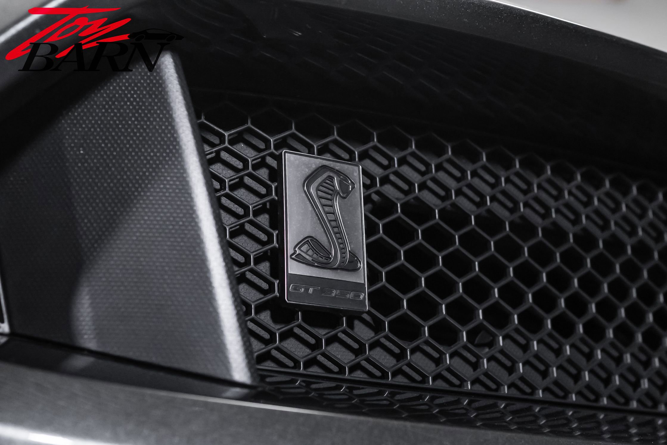 Used 2020 Ford Mustang Shelby GT350 w/ Technology Package RWD image 9