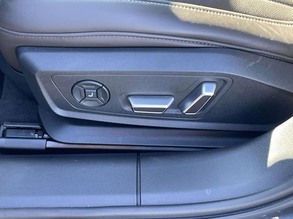 Used 2025 Audi A6 3.0T Prestige image 25