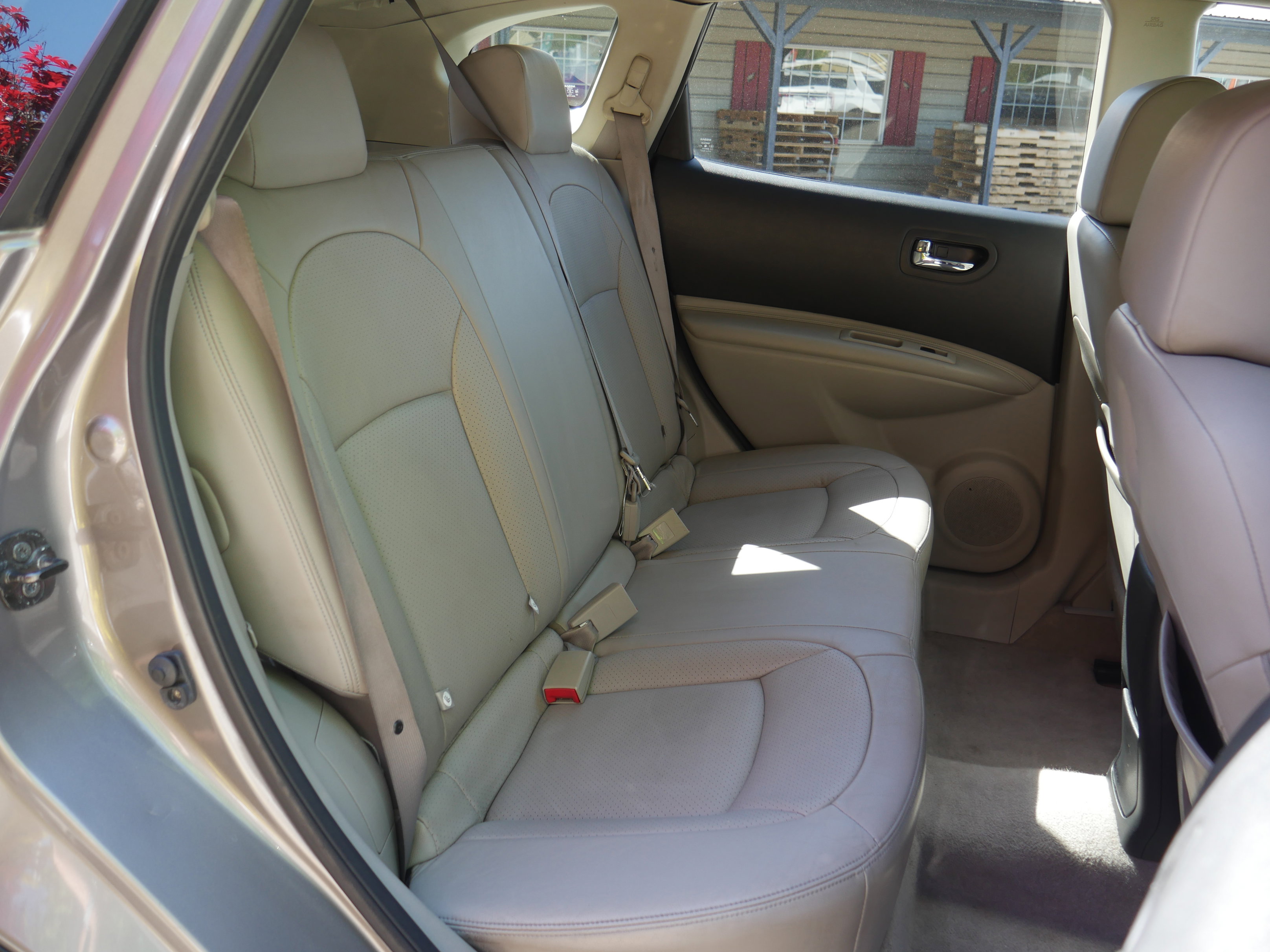 Used 2012 Nissan Rogue SL AWD/4WD image 24