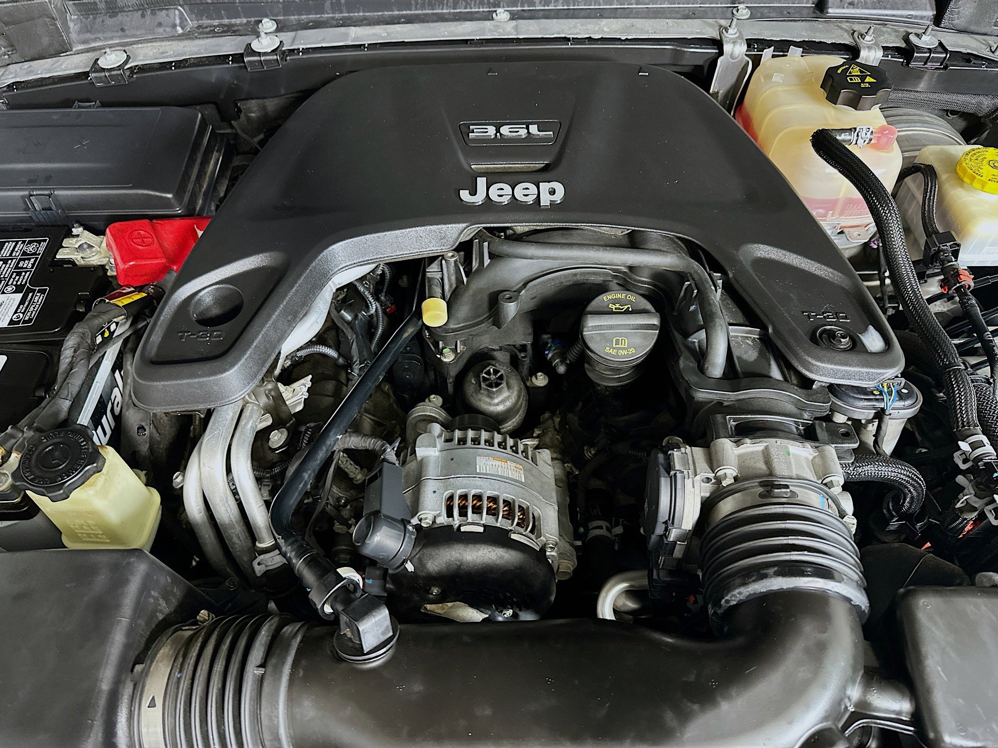 Used 2019 Jeep Wrangler Unlimited Sahara image 33