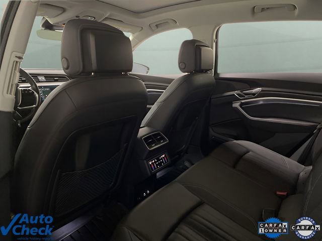 Used 2023 Audi e-tron Premium Plus w/ Premium Plus Package image 22