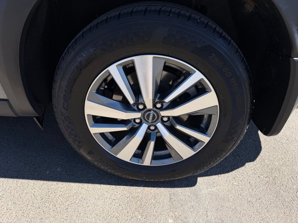 Used 2025 Nissan Pathfinder SL AWD/4WD image 9