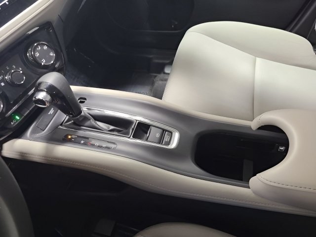 Used 2021 Honda HR-V LX image 28