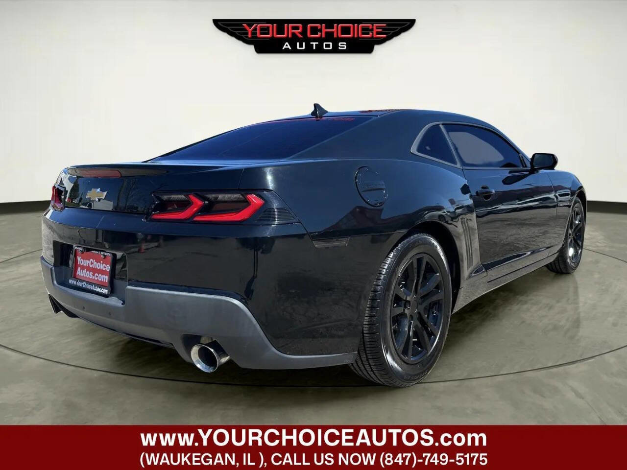 Used 2015 Chevrolet Camaro LT RWD image 5