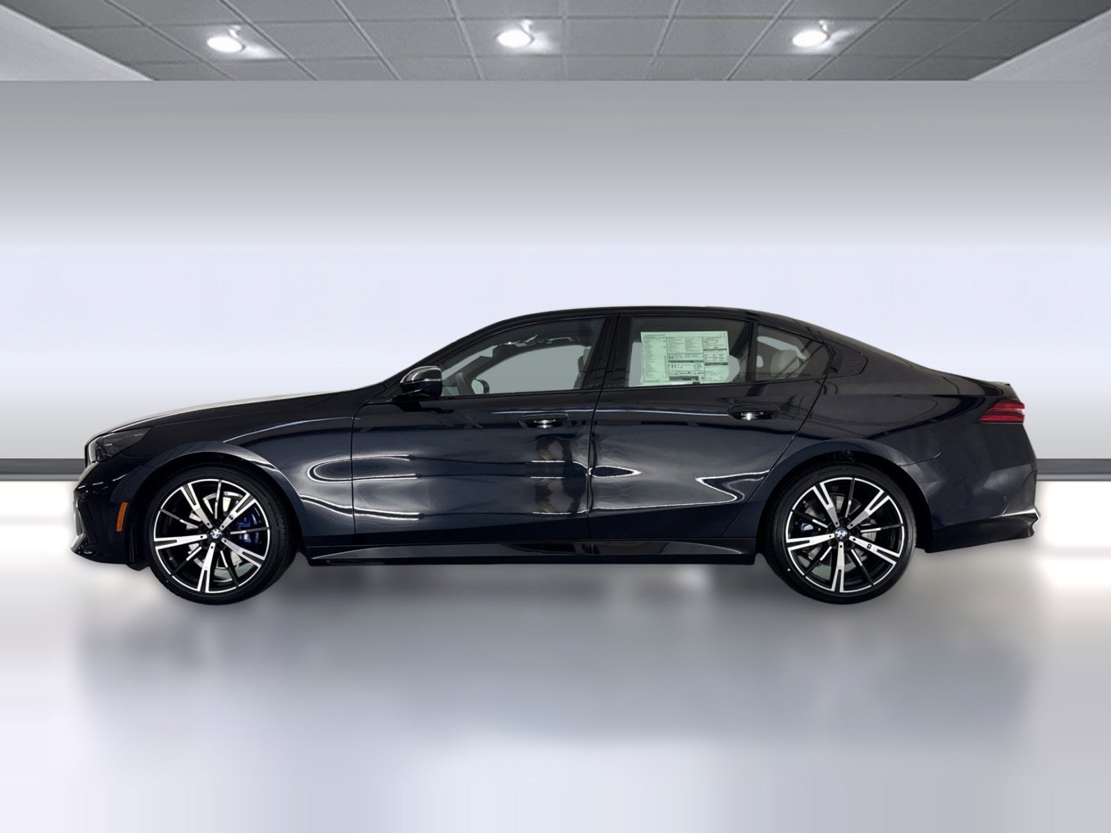 Used 2026 BMW 530i w/ M Sport Package RWD image 2