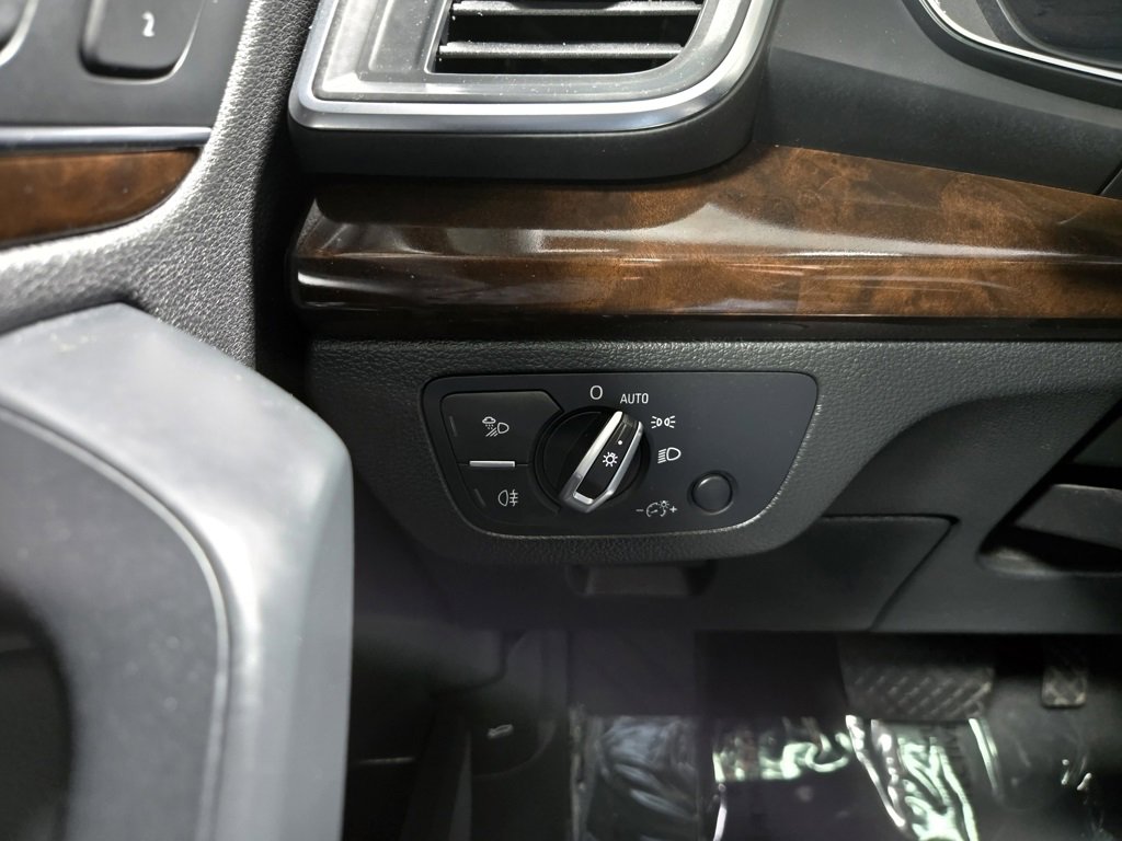 Used 2019 Audi Q5 2.0T Premium Plus image 14