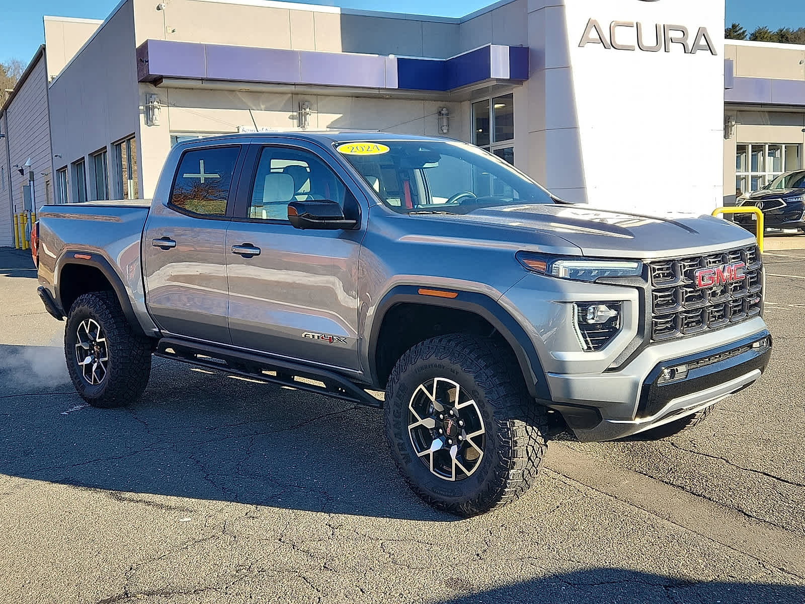 Used 2024 GMC Canyon AT4X image 4