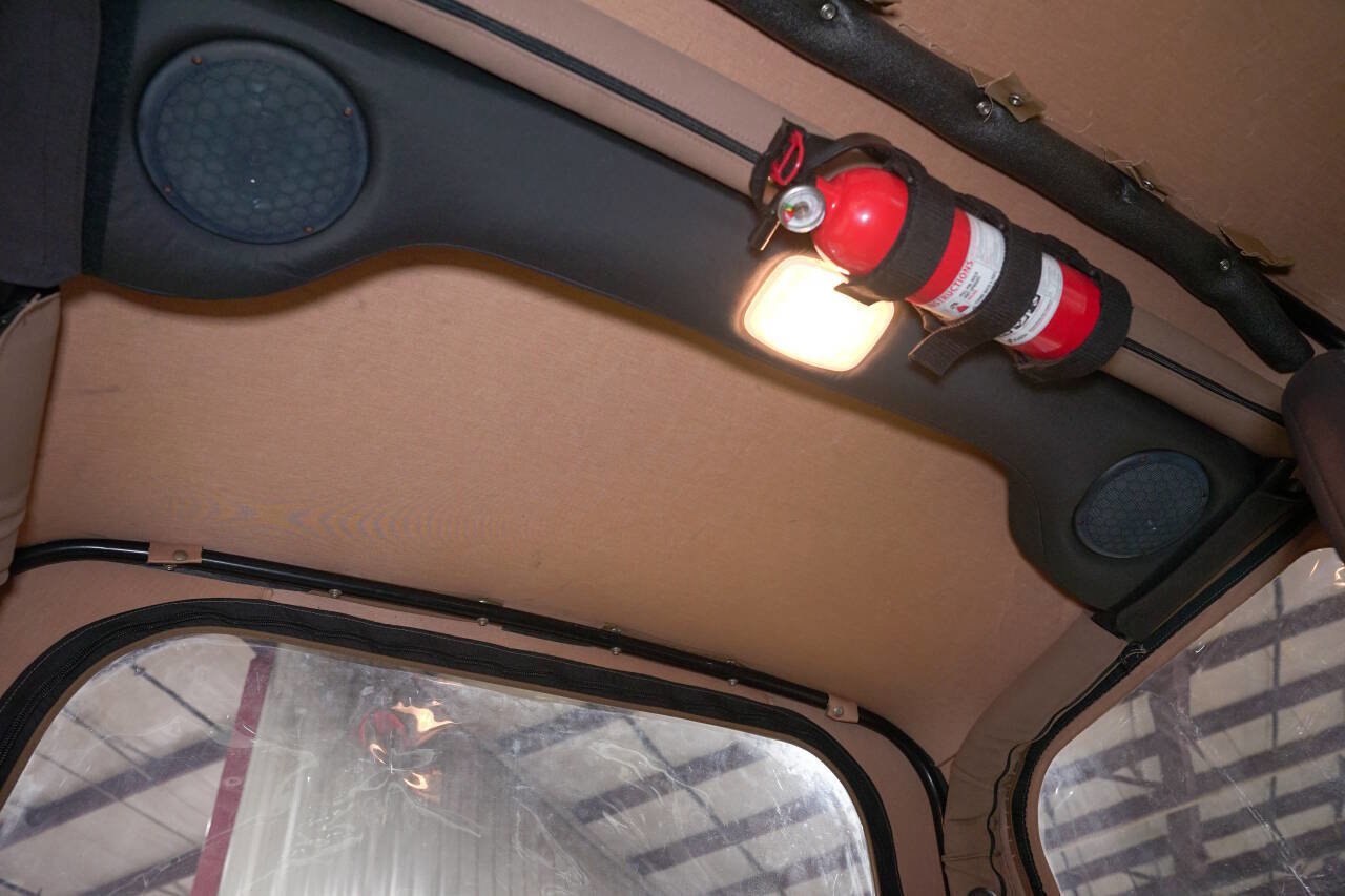 Used 2001 Jeep Wrangler Sahara image 35