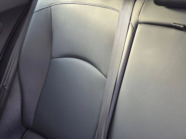 Certified 2022 Toyota Prius FWD image 8
