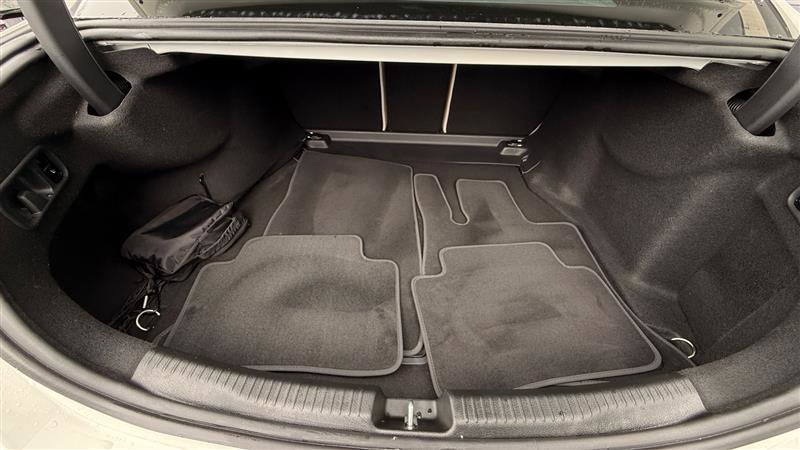 Used 2024 Mercedes-Benz C 300 Sedan image 25