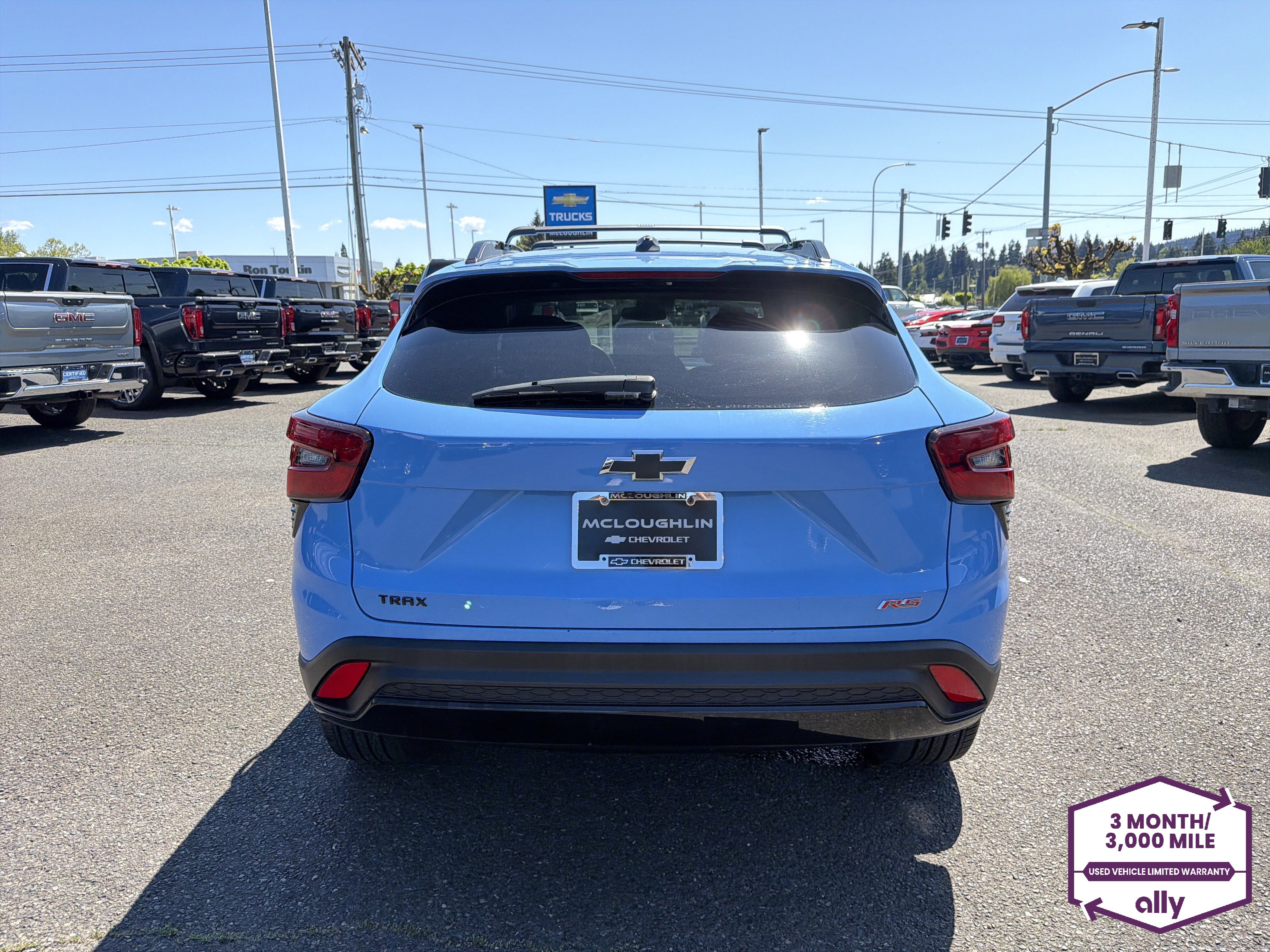 Used 2024 Chevrolet Trax RS w/ Driver Confidence Package FWD image 4