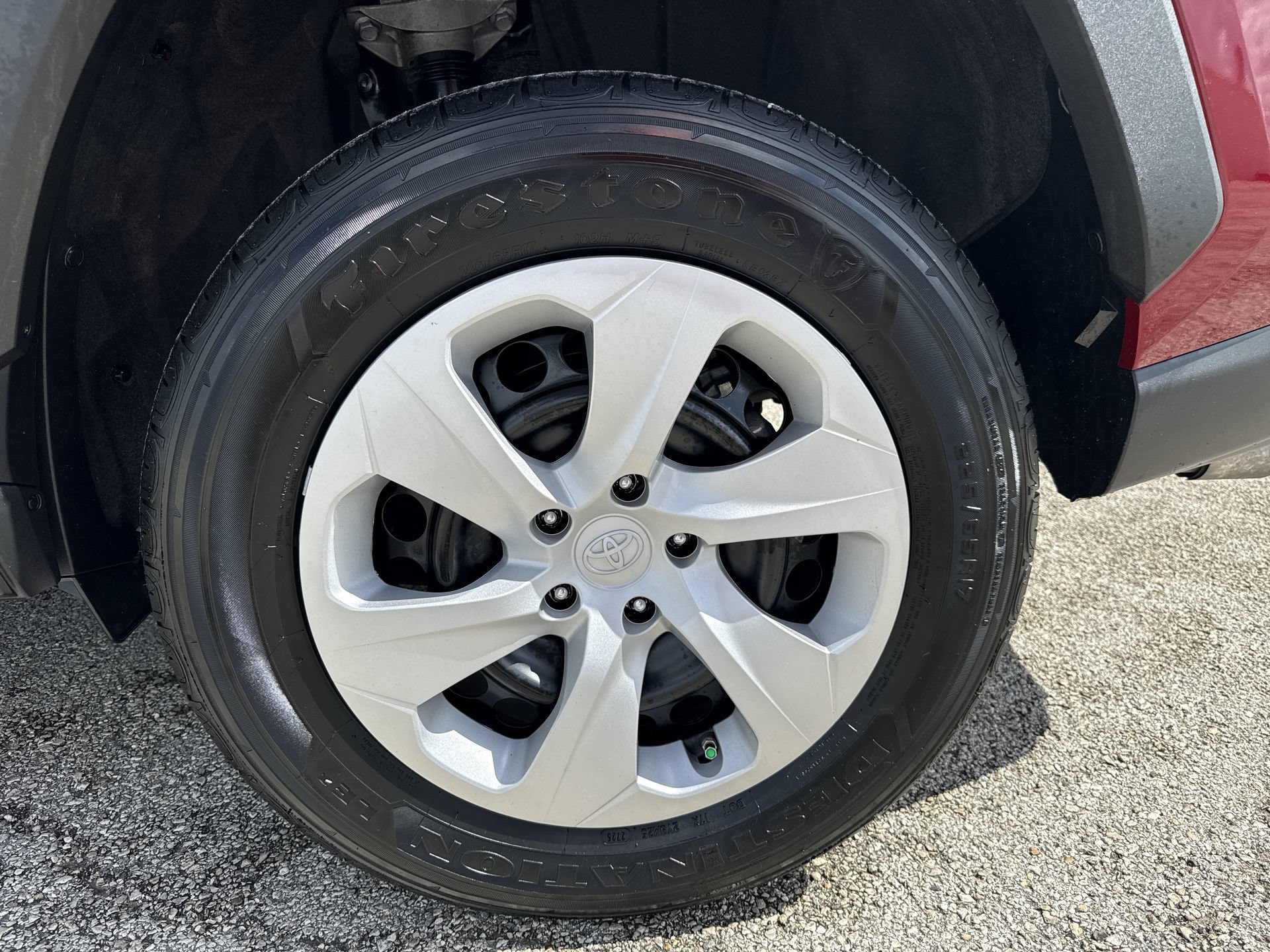 Certified 2025 Toyota RAV4 LE FWD image 18