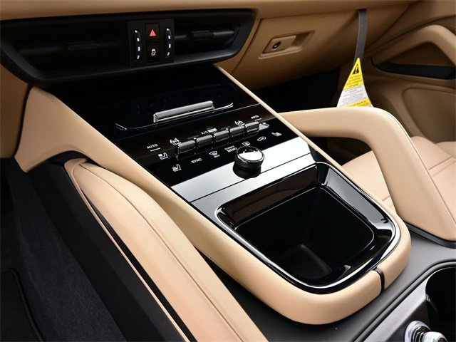 New 2026 Porsche Cayenne Coupe image 11