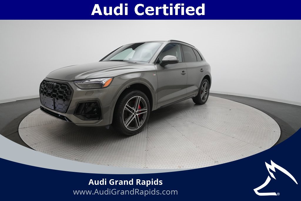 Used 2024 Audi Q5 e Prestige