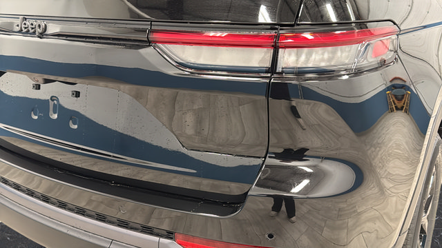 New 2026 Jeep Grand Cherokee Altitude AWD/4WD image 33