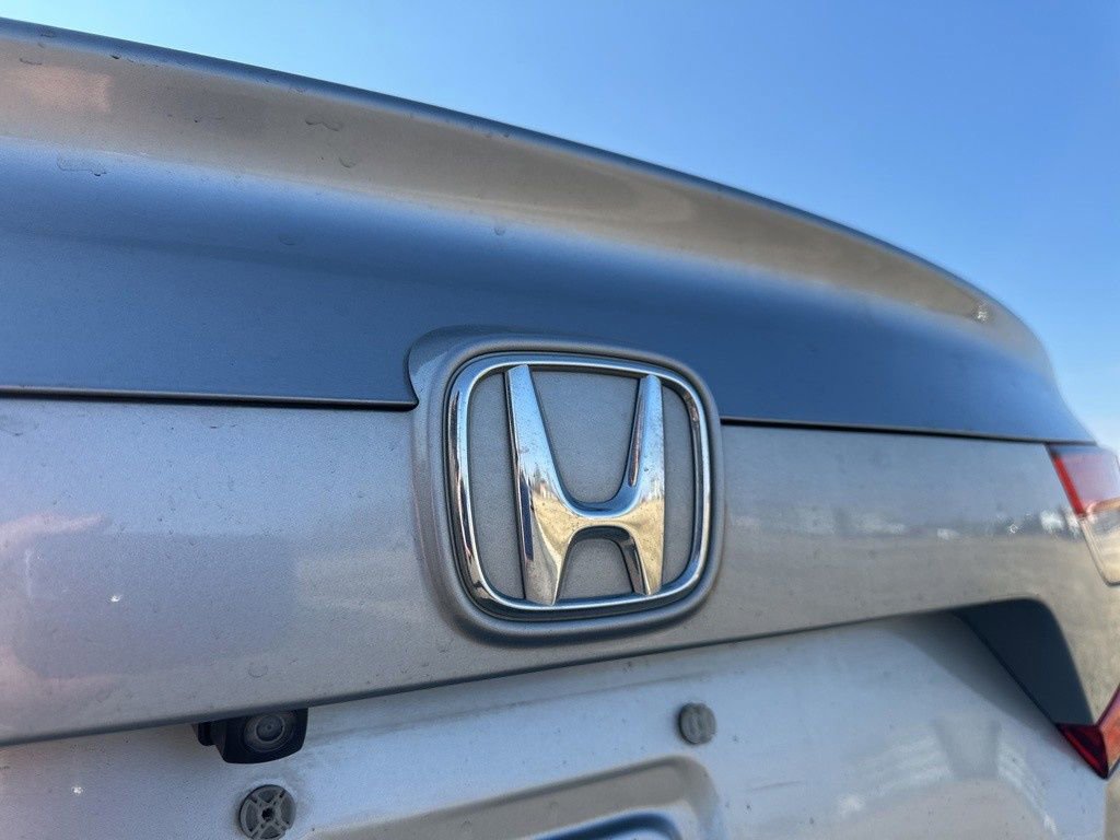 Used 2018 Honda Accord LX image 6