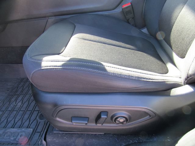 Used 2025 Jeep Grand Cherokee L Laredo RWD image 22