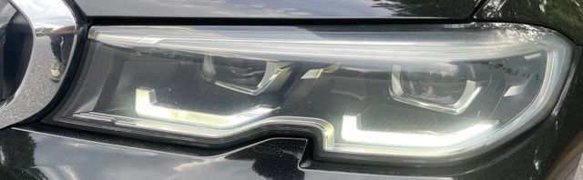 Used 2021 BMW 330i Sedan w/ Premium Package RWD image 12