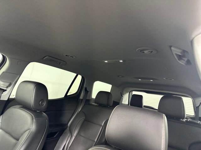 Used 2022 GMC Acadia SLT w/ Preferred Package image 12