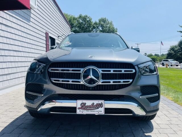 Used 2024 Mercedes-Benz GLE 350 4MATIC w/ 3rd Row Seat Package image 3