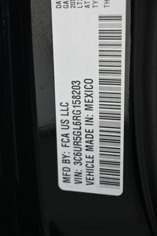 Used 2024 RAM 2500 Limited AWD/4WD image 30