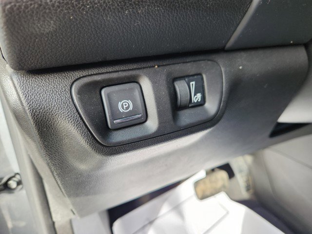 Used 2023 GMC Acadia SLE w/ Driver Convenience Package image 36