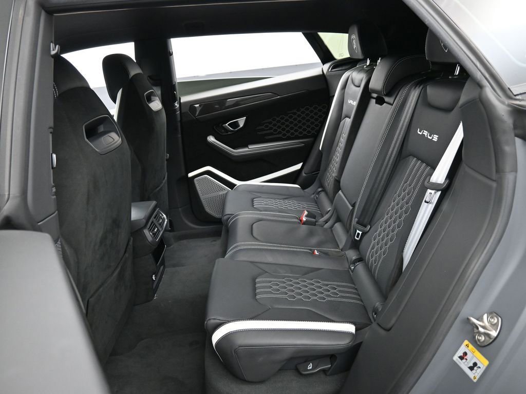 Used 2024 Lamborghini Urus Performante image 27