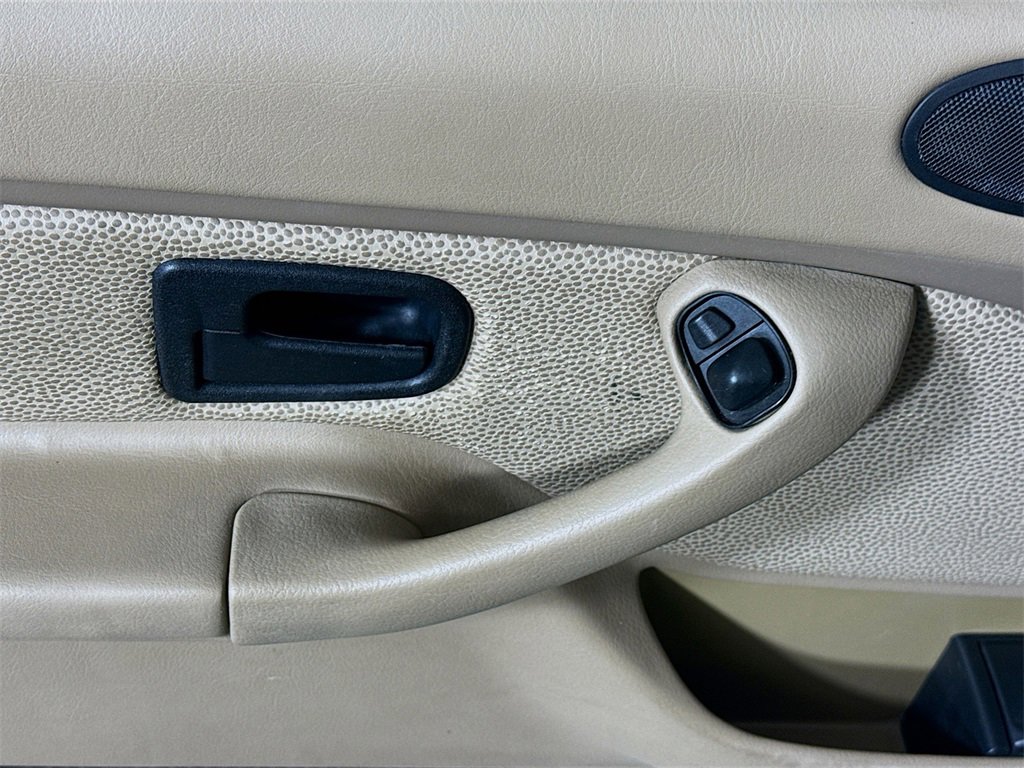 Used 1996 BMW Z3 1.9 image 25