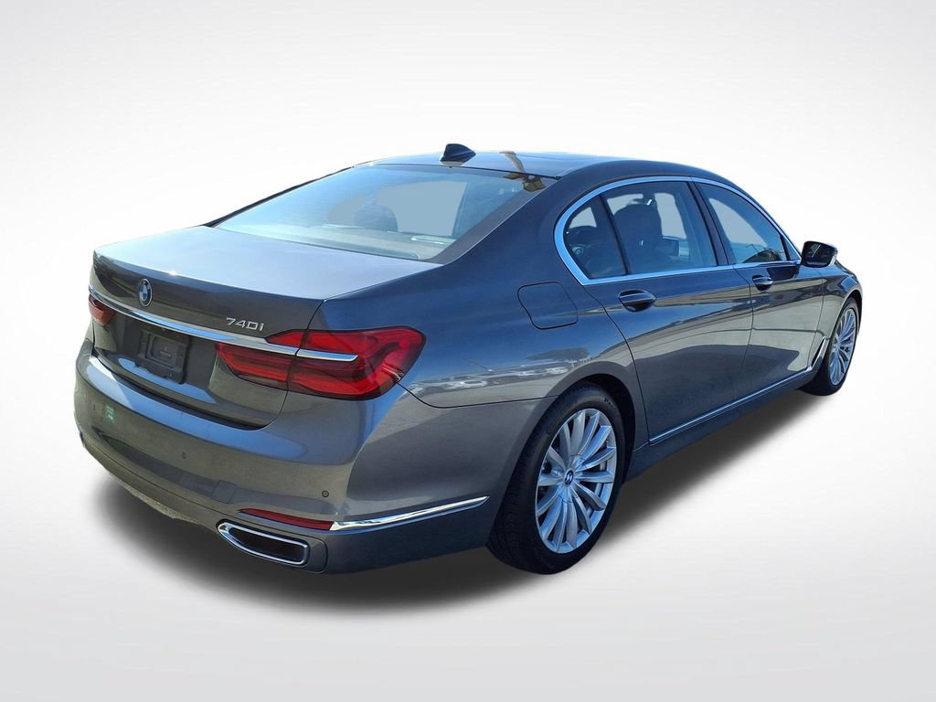 Used 2018 BMW 740i RWD image 7