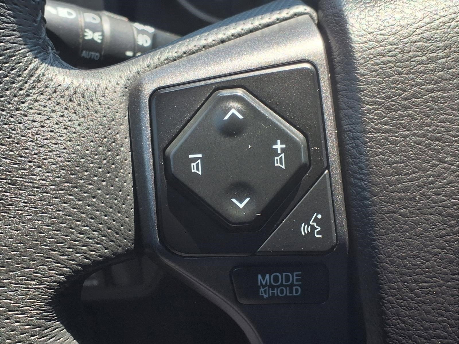 Used 2022 Toyota Tacoma TRD Sport w/ Technology Package RWD image 16