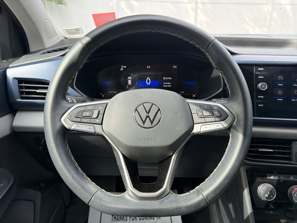 Used 2023 Volkswagen Taos SE w/ Black Wheel Package FWD image 18