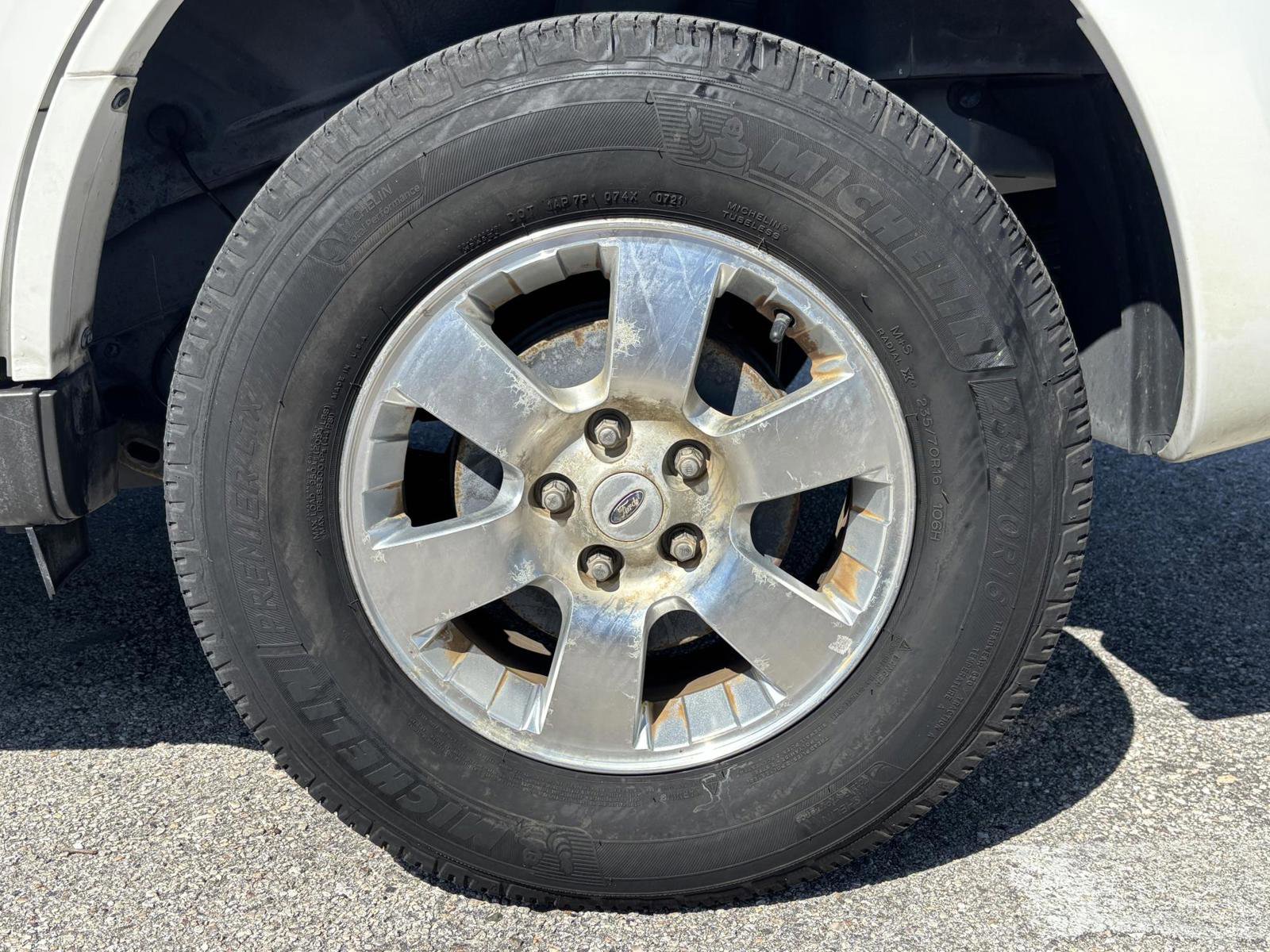 Used 2011 Ford Escape Limited w/ 301A Rapid Spec Order Code image 33